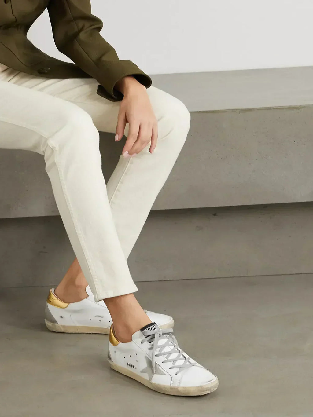 Sneakers Superstar in pelle scamosciata e invecchiate 