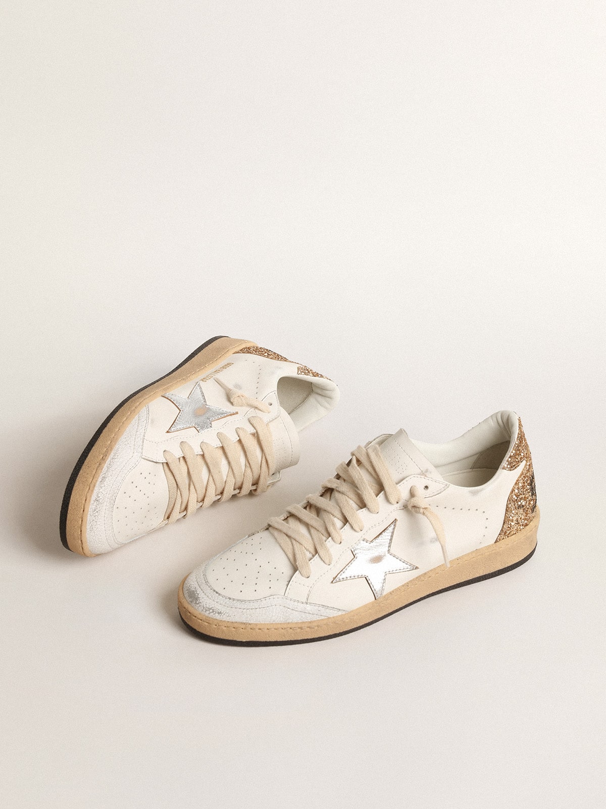 Ball Star con stella in pelle metallizzata e linguetta sul tallone glitterata