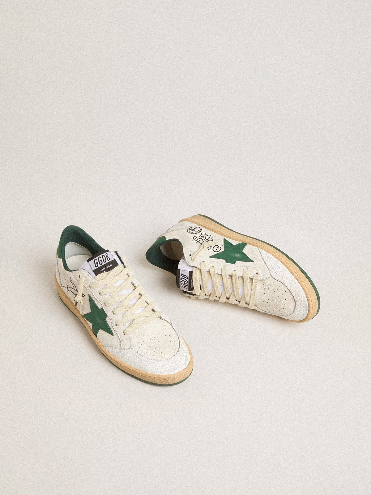 Ball Star Wishes da donna in nappa bianca con stella in pelle verde e linguetta sul tallone
