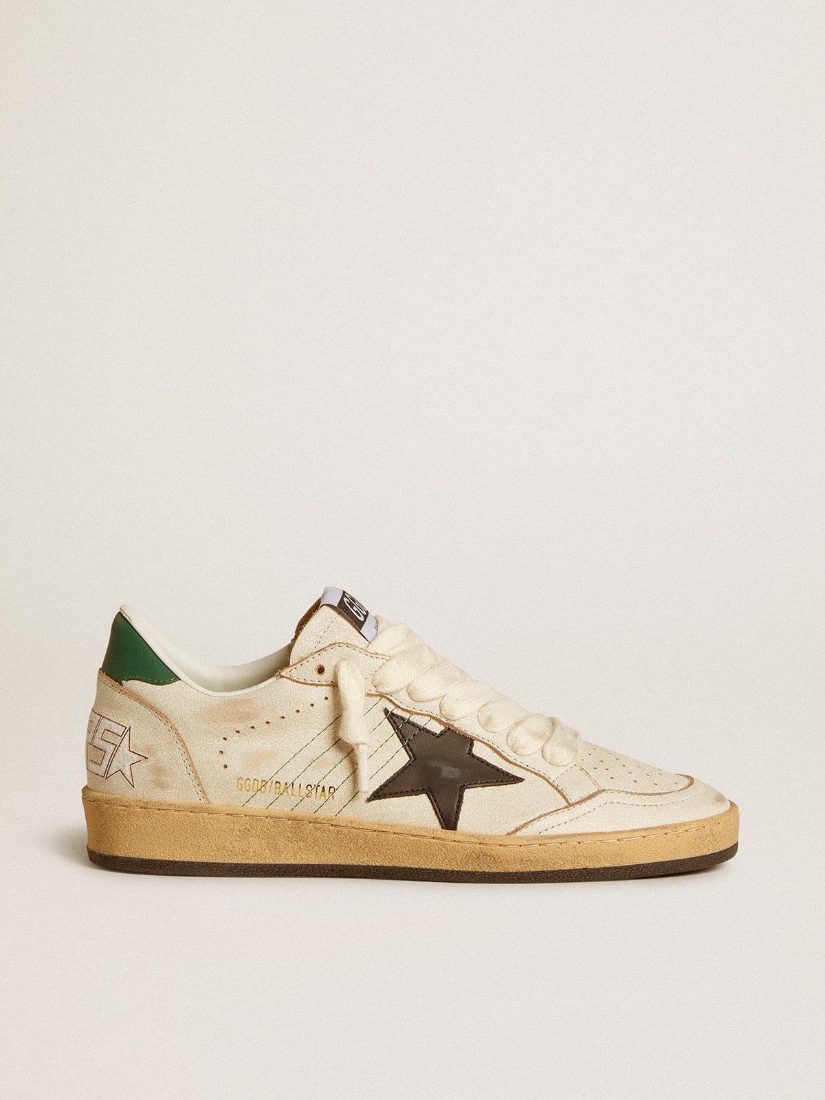 Ball Star da donna con stella in pelle nera e linguetta sul tallone in pelle verde