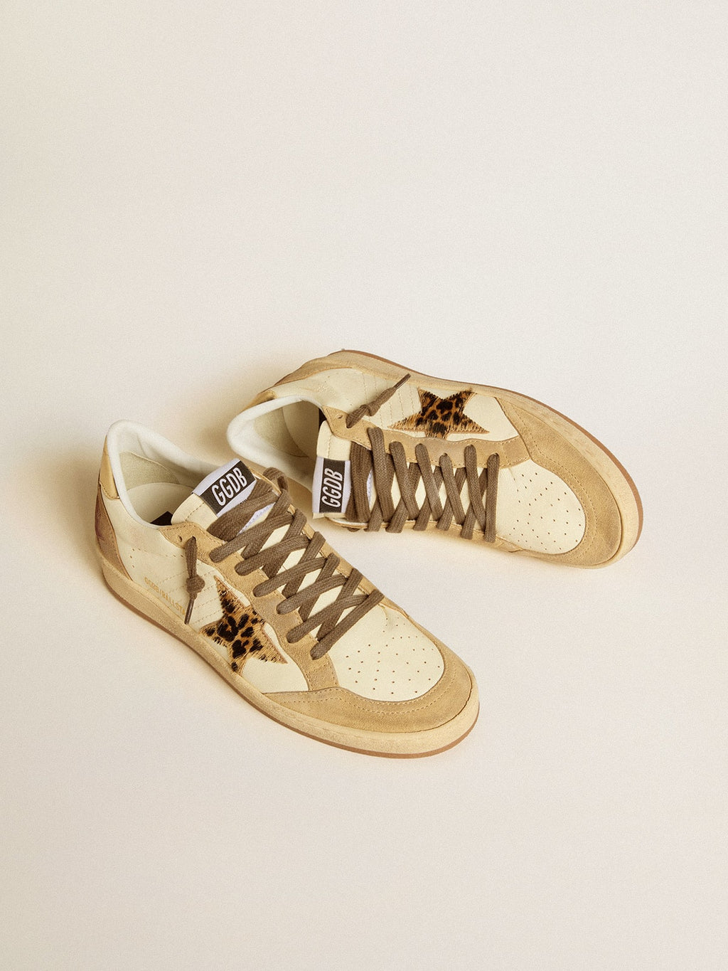 Ball Star in nappa e suede con stella in cavallino e linguetta metallica sul tallone